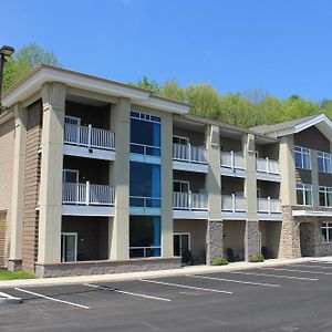 Crystal Springs Inn And Suites